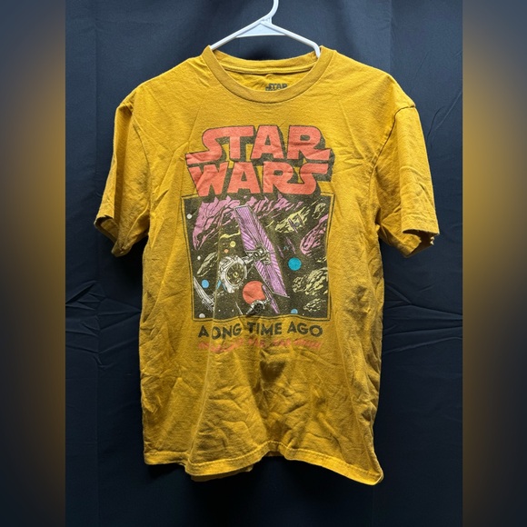 Star Wars Other - Star Wars Yellow Cotton Graphic Tee Sz Med (13au)